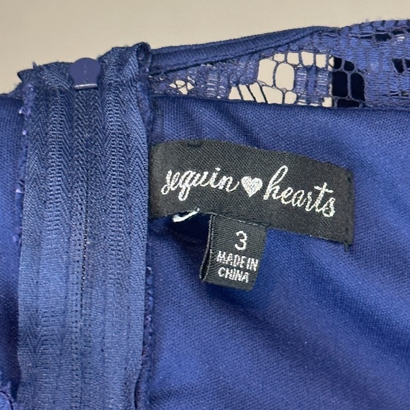 COPY - Sequin Heart’s exquisite lace crop top NWT - Picture 8 of 10